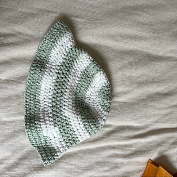 Accessories - RUBI BUCKET HAT -NEW